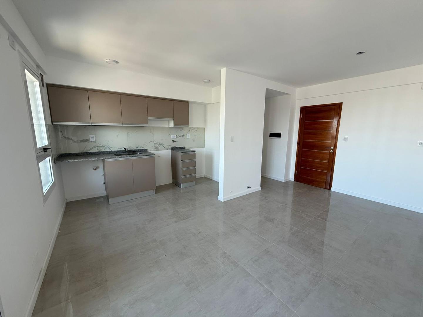 DEPARTAMENTO A ESTRENAR EN VENTA - LA RIOJA 2400
