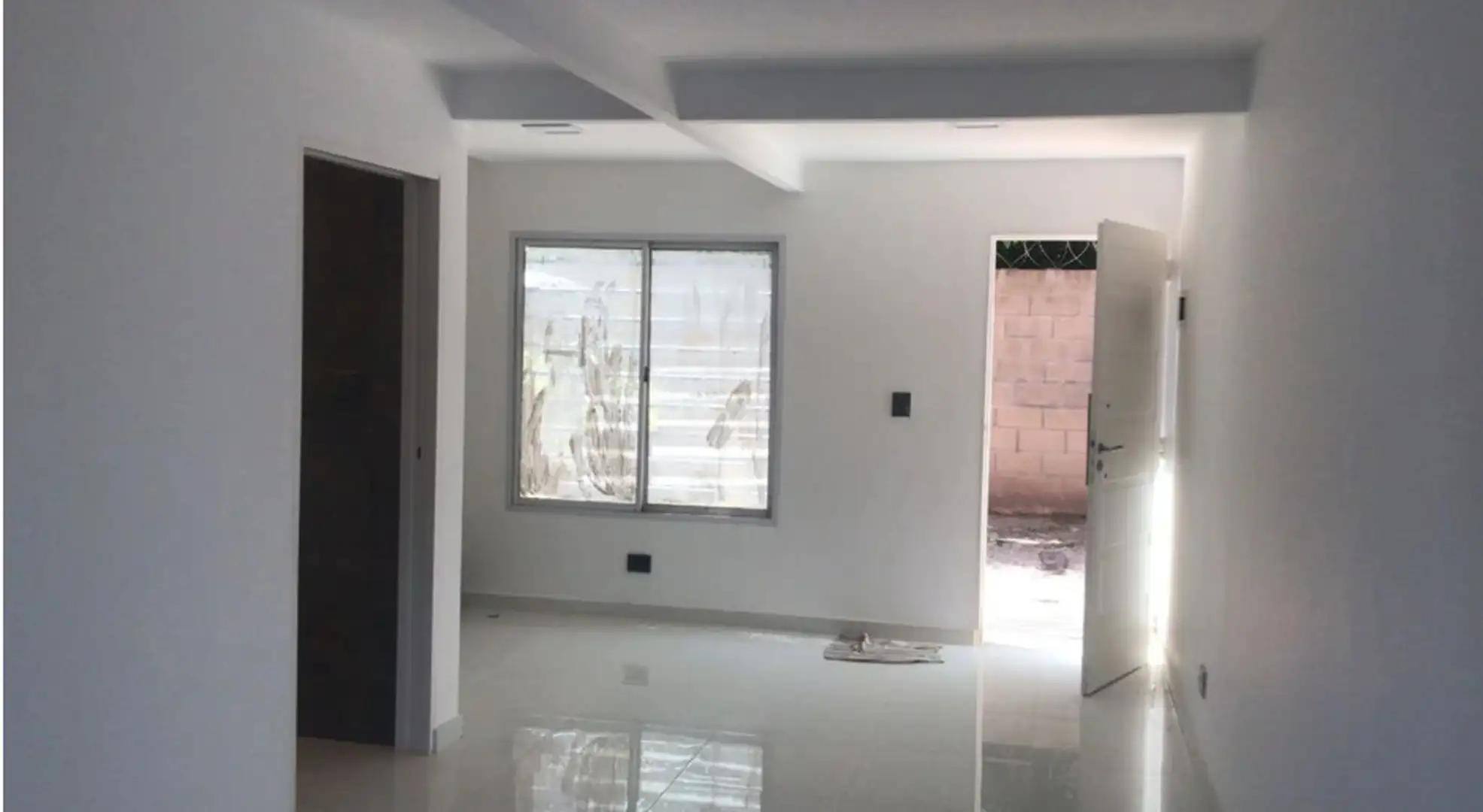 Departamento en Venta en Del Viso, USD 64.000