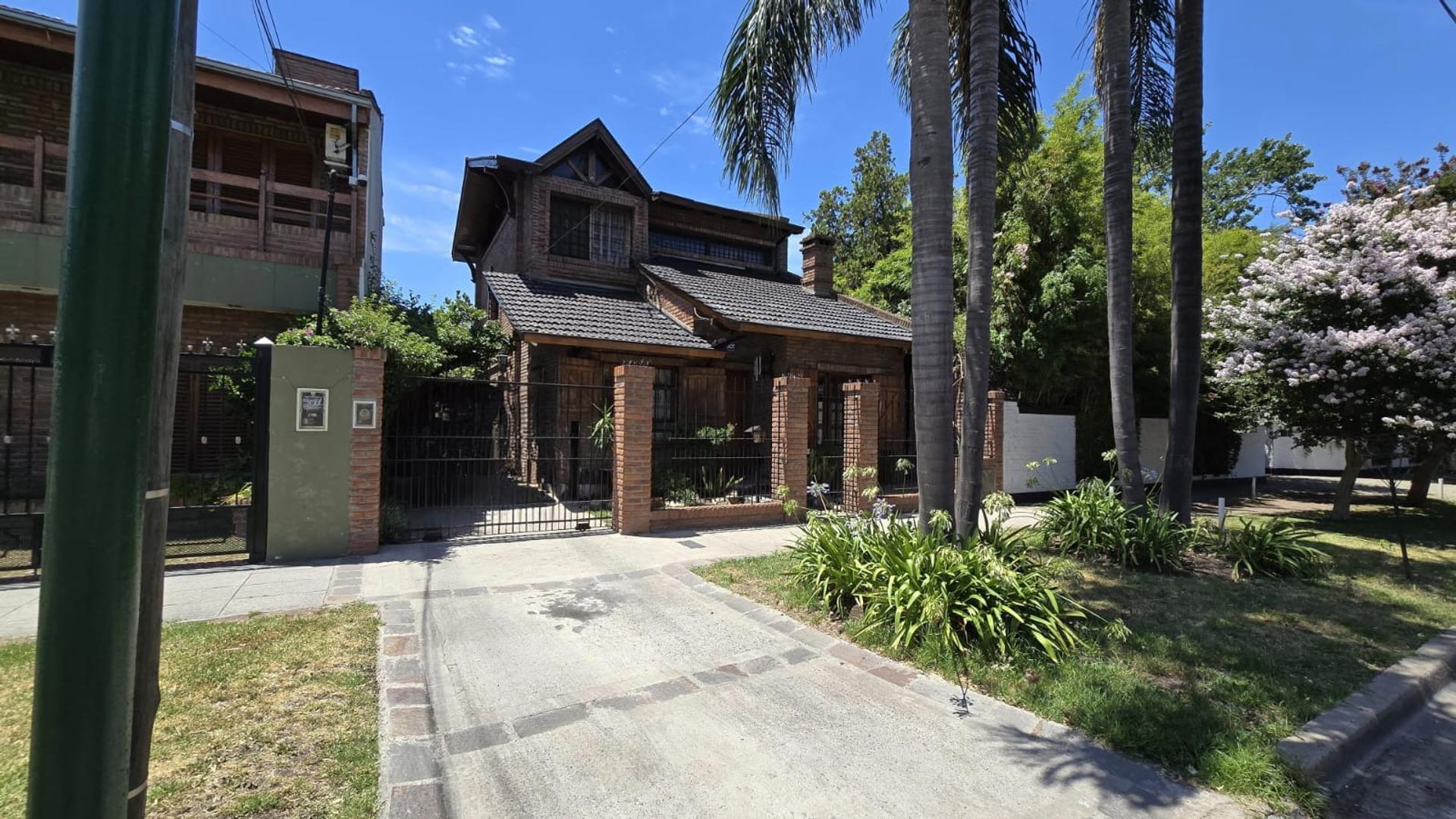 Casa venta 5 habitaciones apto credito bancario Ituzaingo