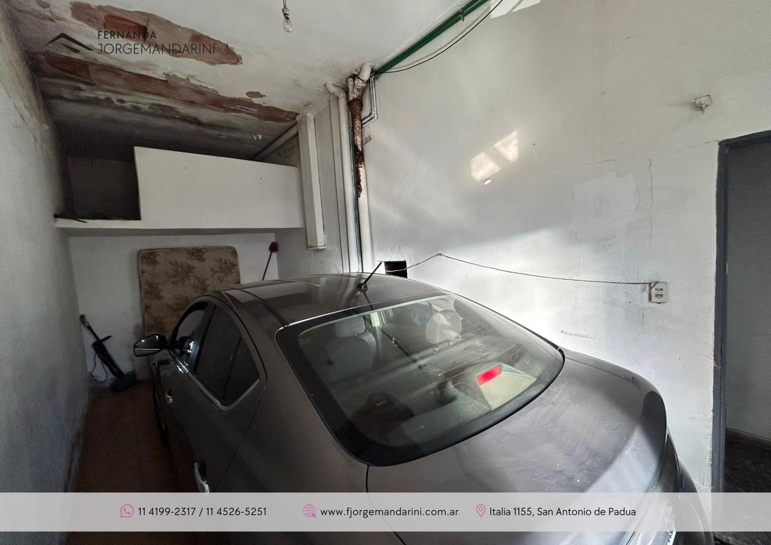 Casa en Venta con 1 cochera