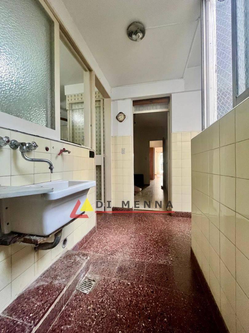 Departamento 4 ambientes con 3 baños