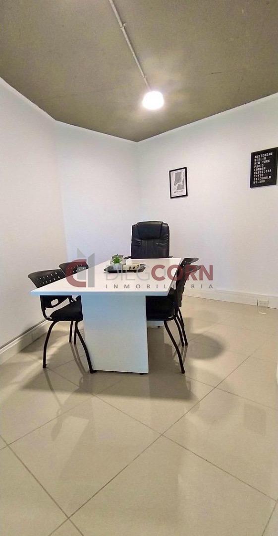 Oficina 4 ambientes con 1 baño
