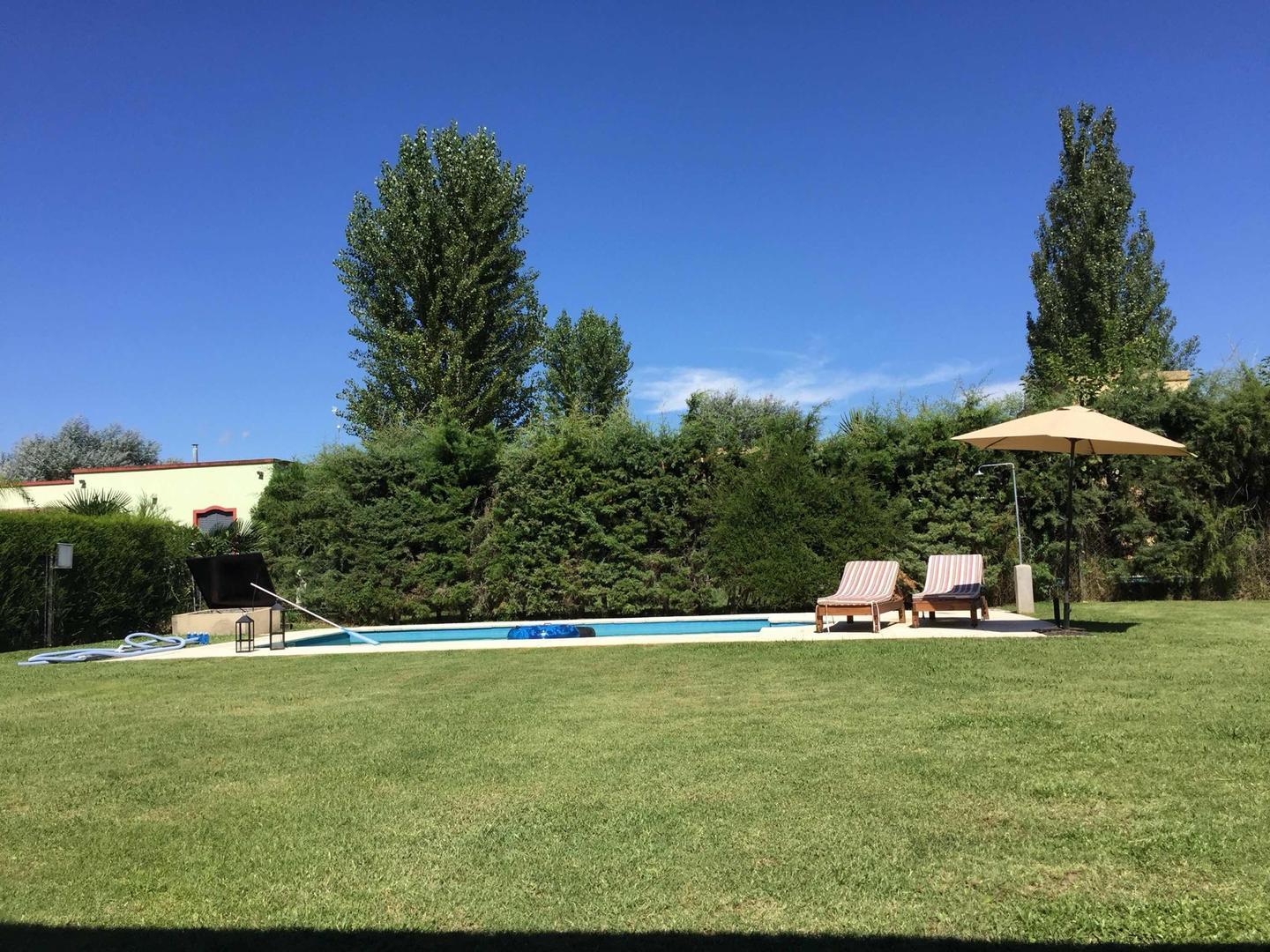 casa en alquiler anual barrio San Andres Villanueva