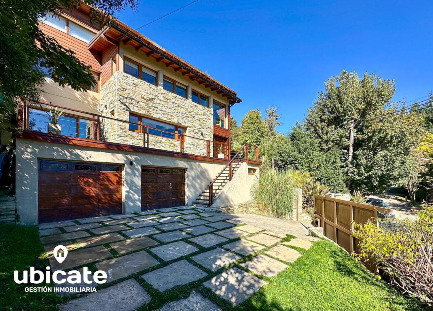 Casa de categoria en San Carlos De Bariloche entre rutas Km 7