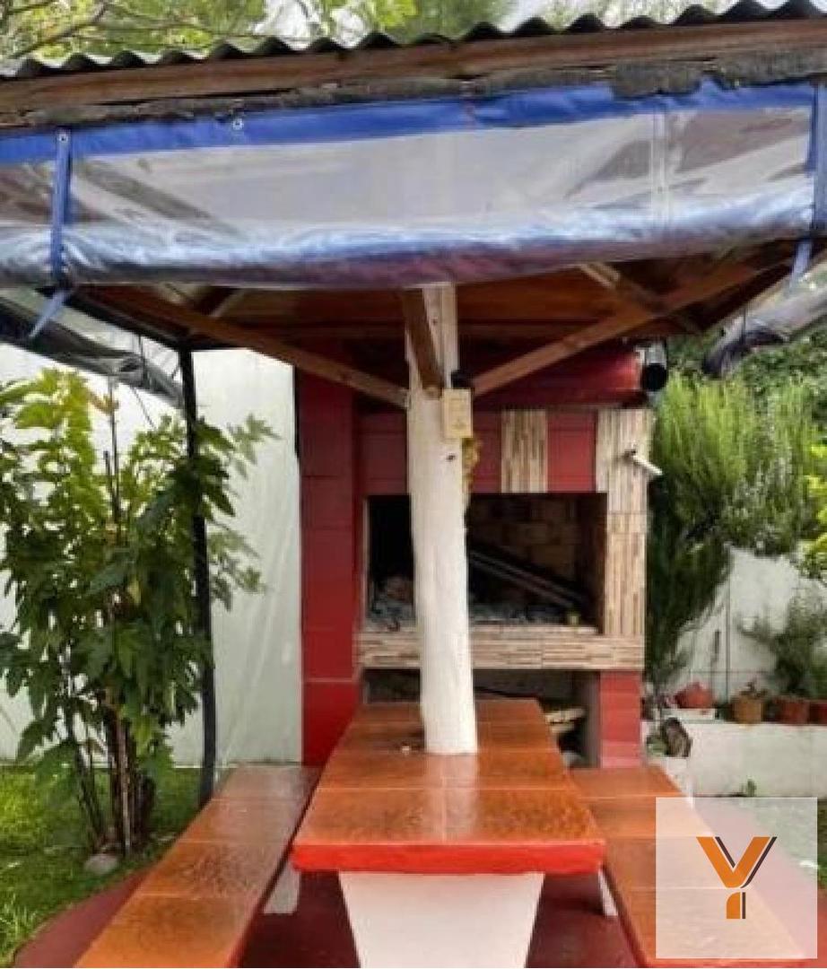 Casa en venta - 2 Dormitorios 2 Baños - 300Mts2 - Berisso