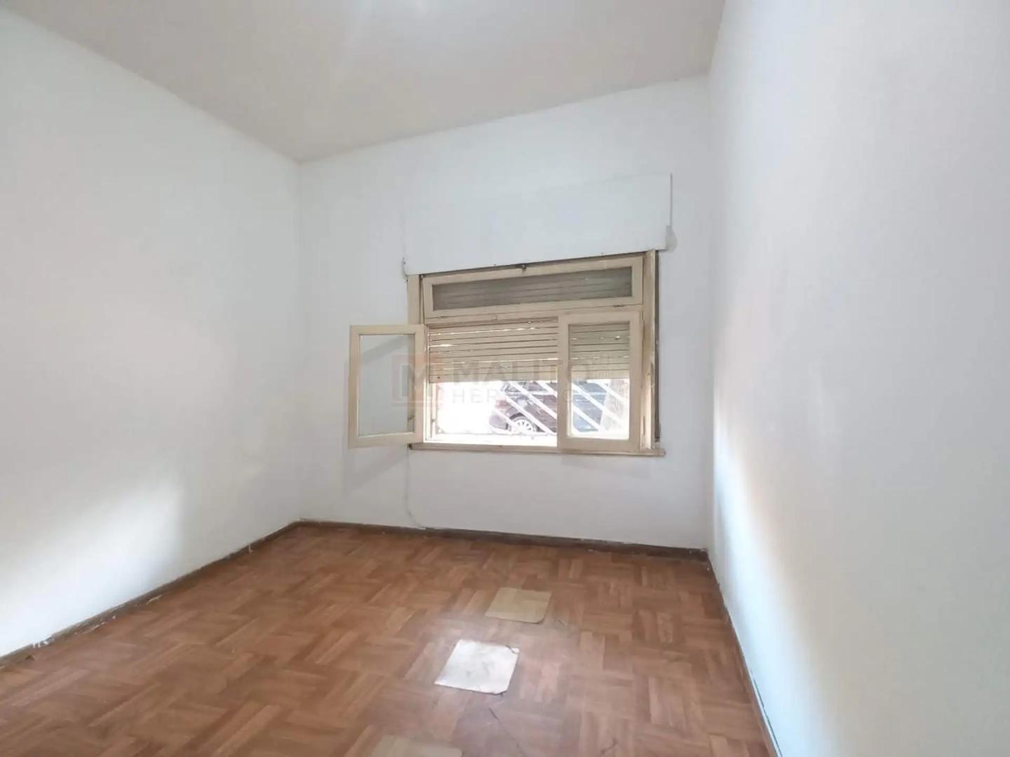 Depto Tipo Casa en Venta 40 años