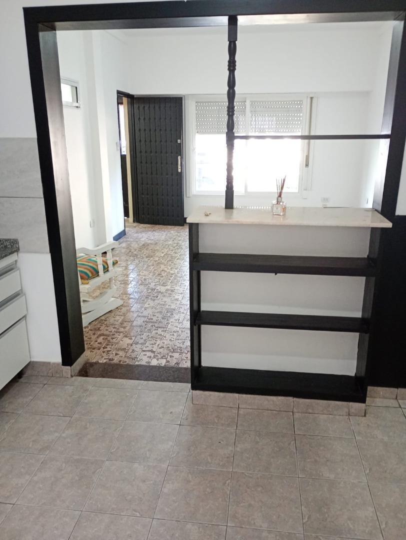 Depto Tipo Casa en Alquiler de 3 ambientes