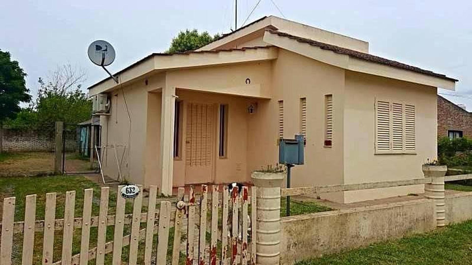 Casa en Venta, todos los servicios, Gral Las Heras. Cod.2220