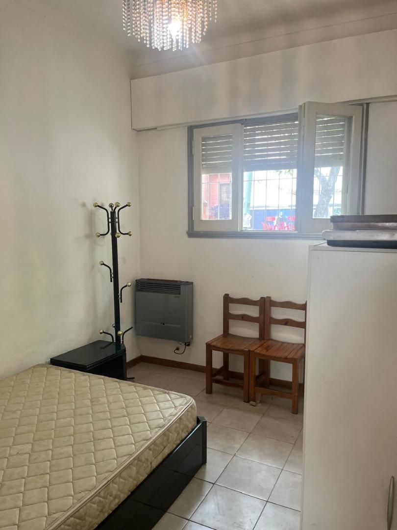 Depto Tipo Casa en Alquiler 50 años