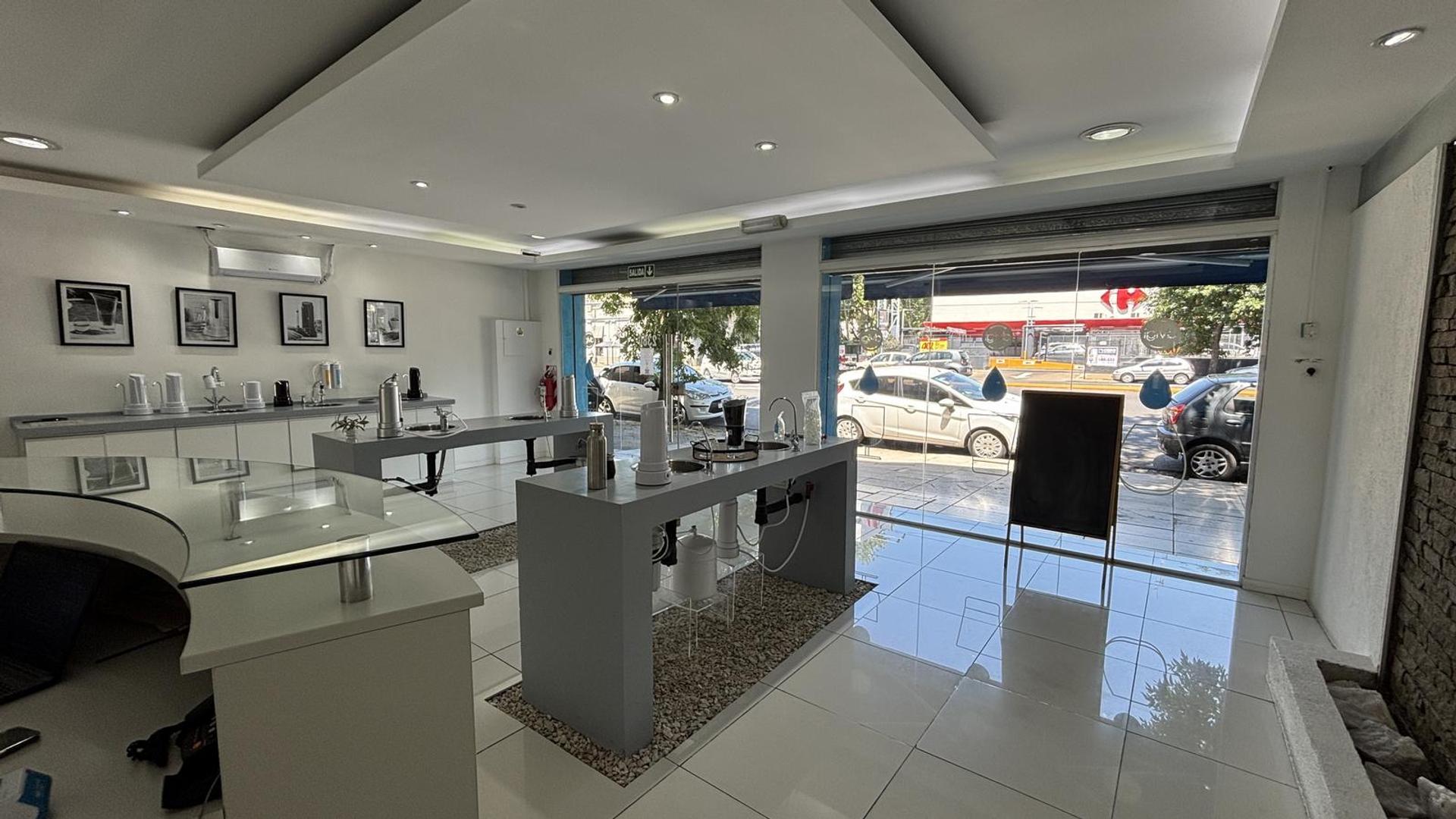 Local con vivienda en VENTA en MARTINEZ