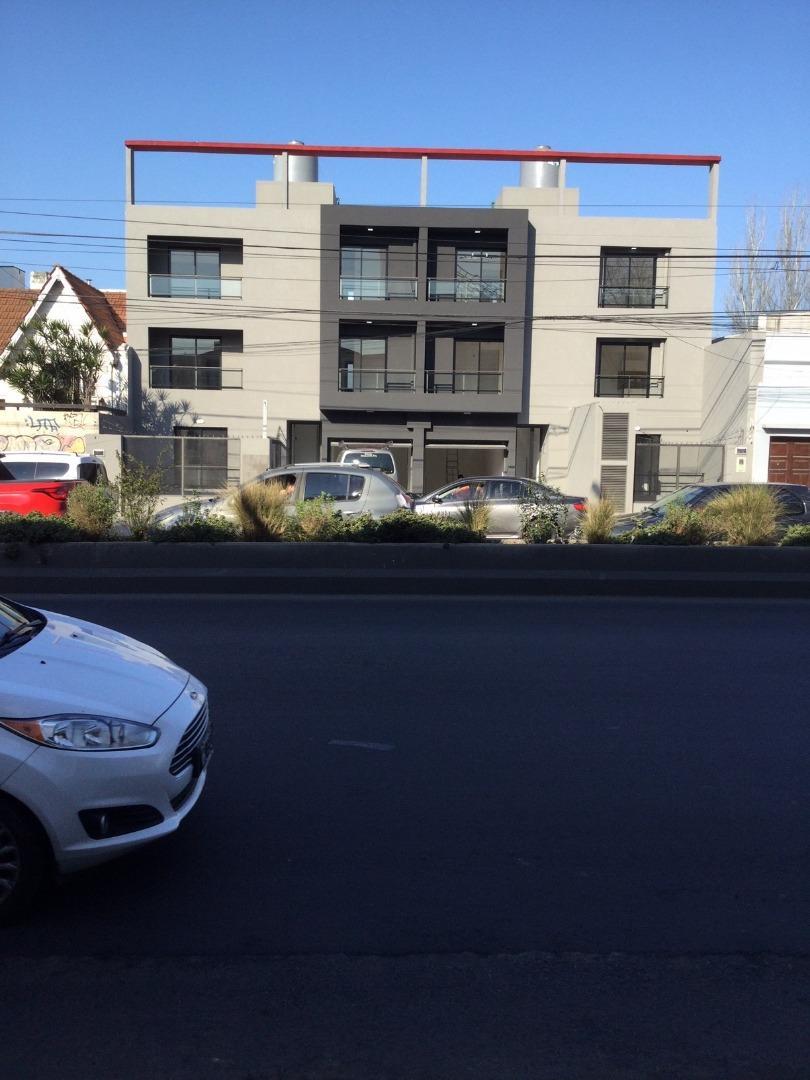 MONOAMBIENTE P.BAJA C/PATIO BANFIELD OESTE