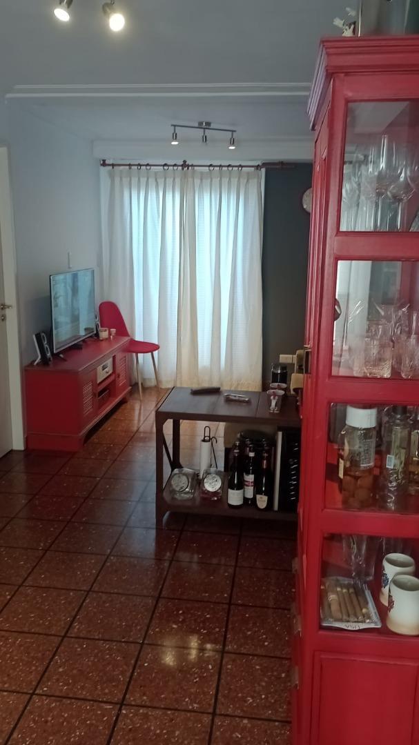 Pacheco 3300, Piso 2