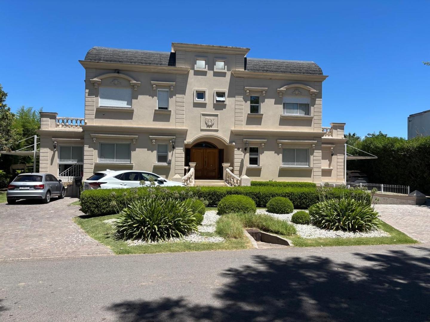 Abril Club De Campo Robles 100