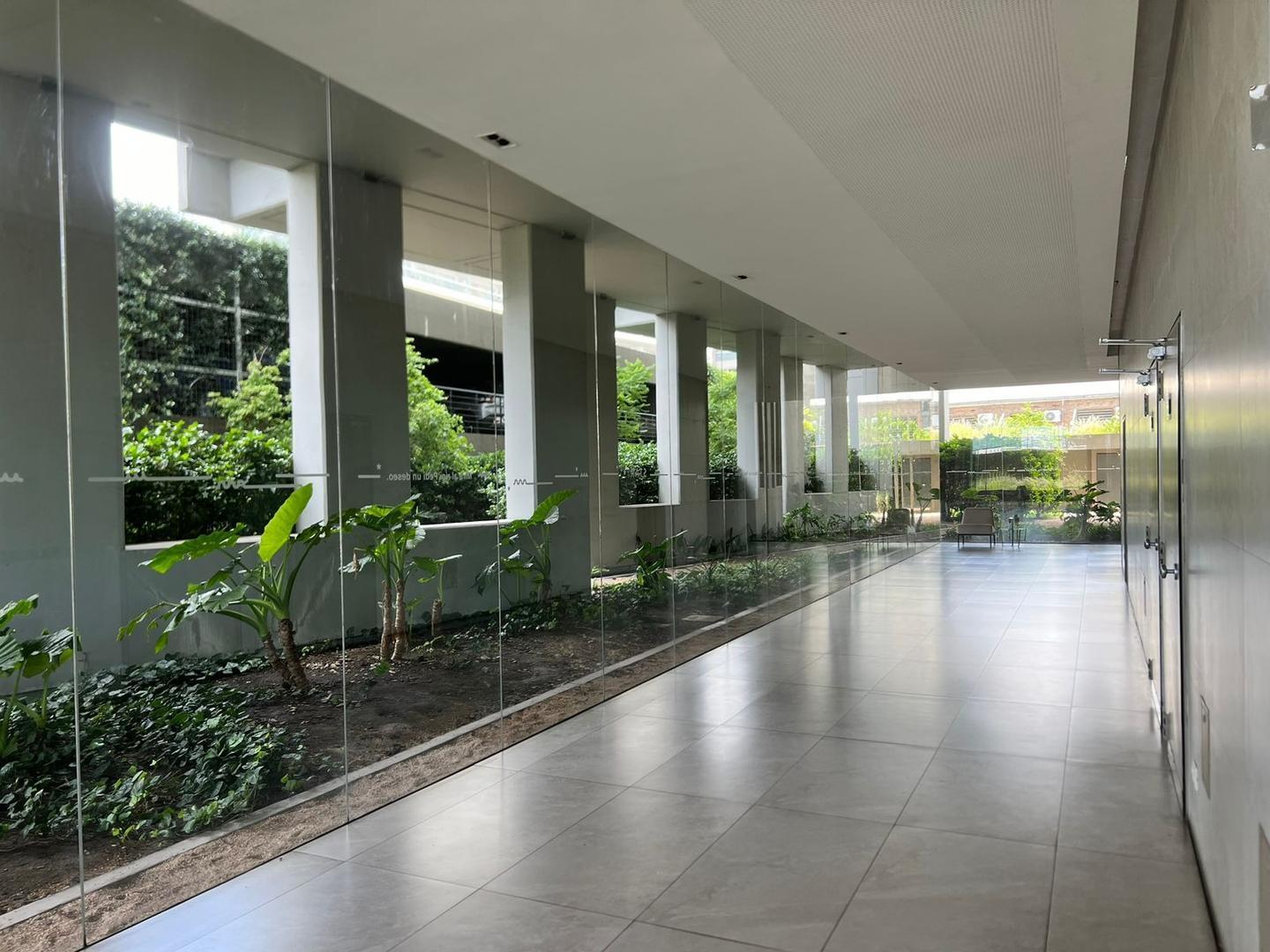 Matias Sturiza 400, Piso 13