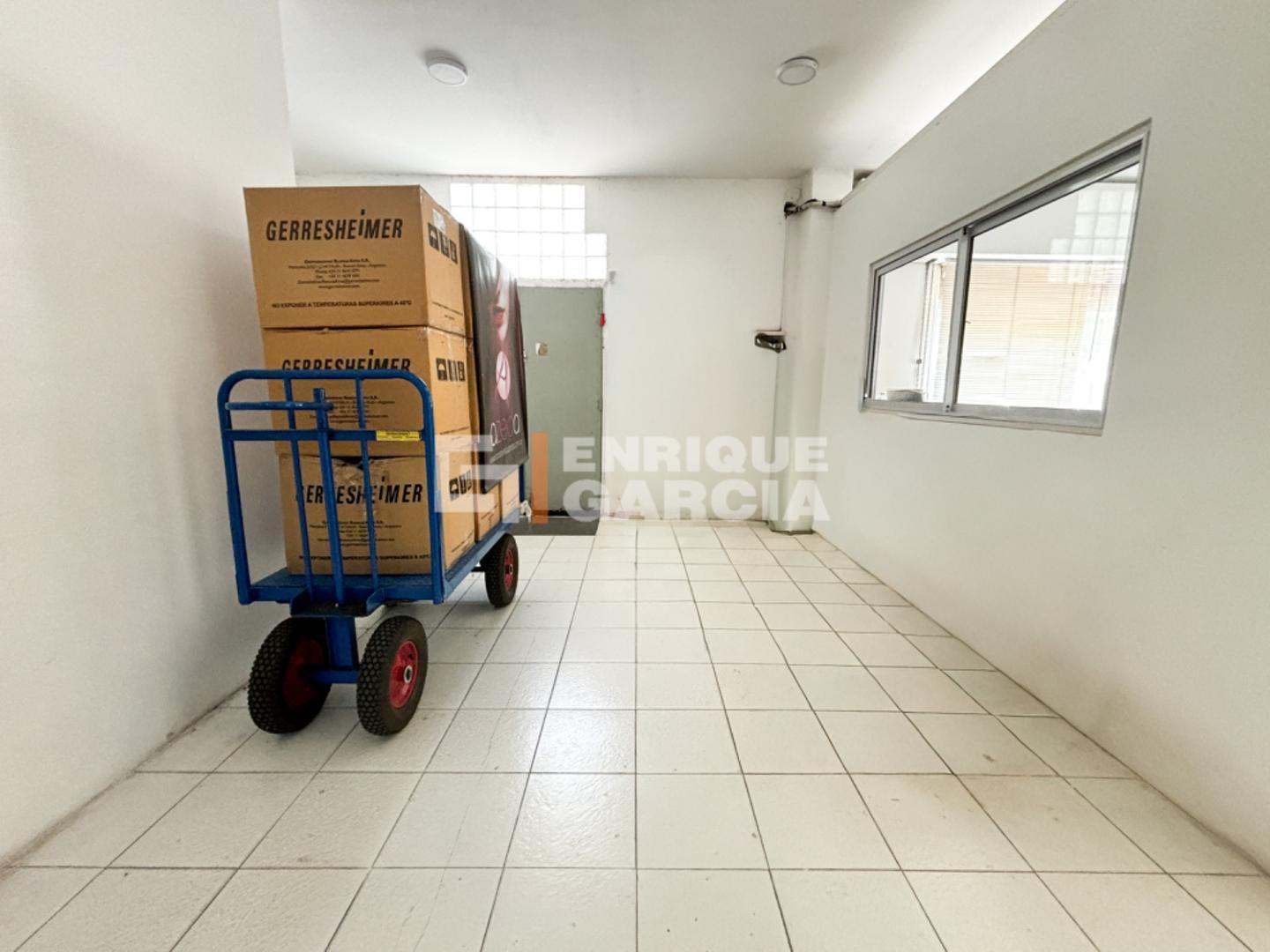 Local en Alquiler en Villa Urquiza, $ 2.350.000