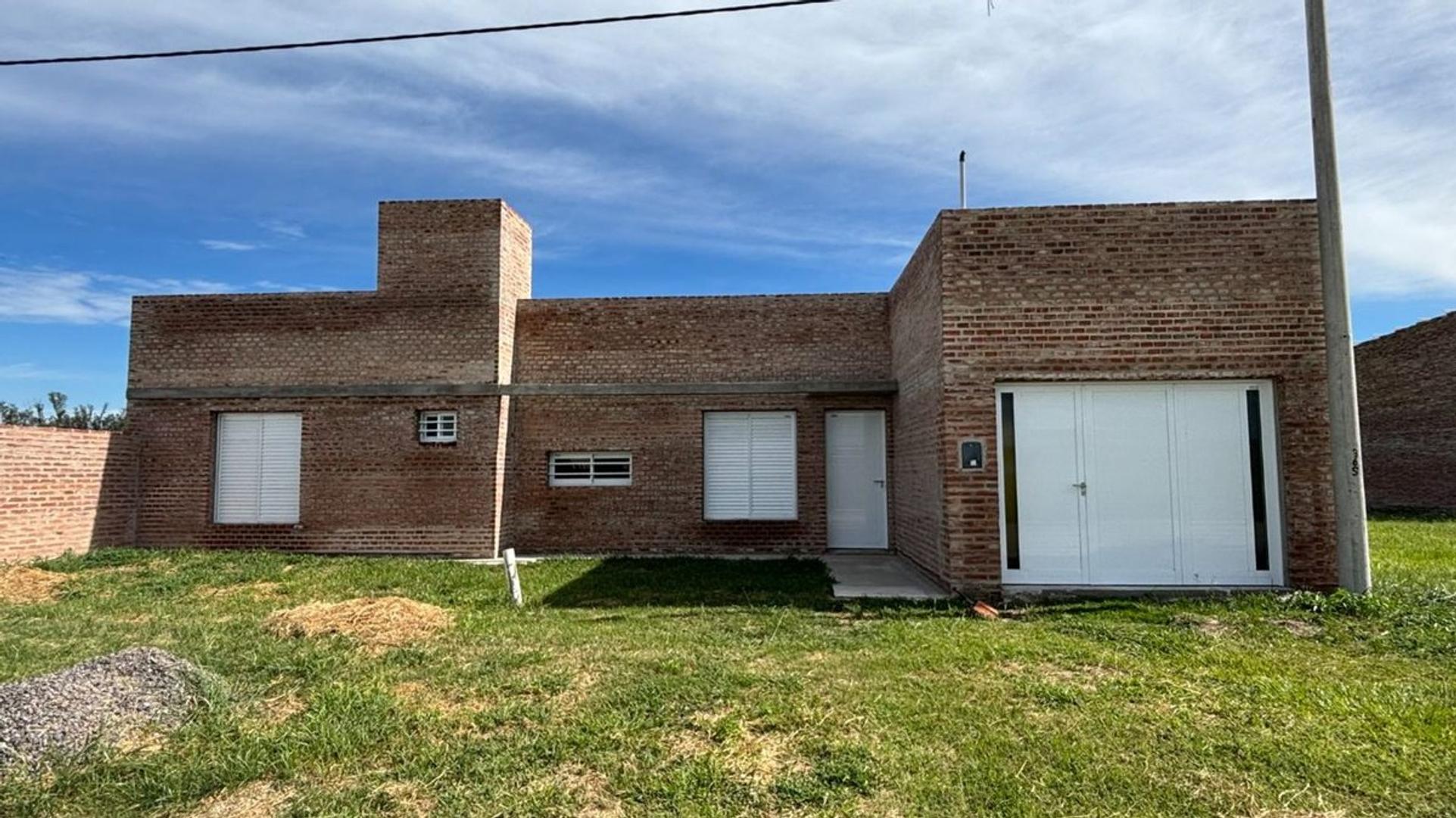 VENTA CASA EN CONSTRUCCION / LOMAS DEL BOSQUE