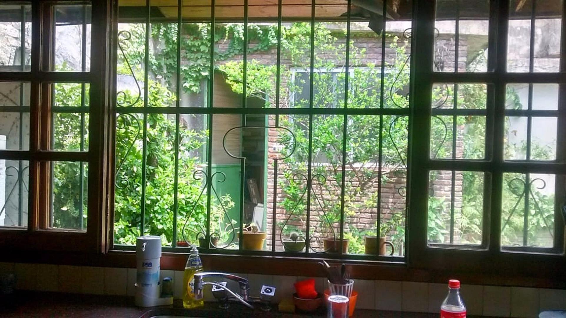 EXCELENTE CHALET TODO EN PLANTA BAJA IDEAL PARA RECICLAR