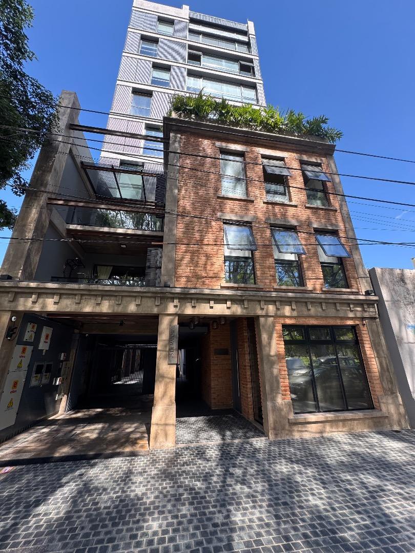 20 De Febrero 1200, Piso 6