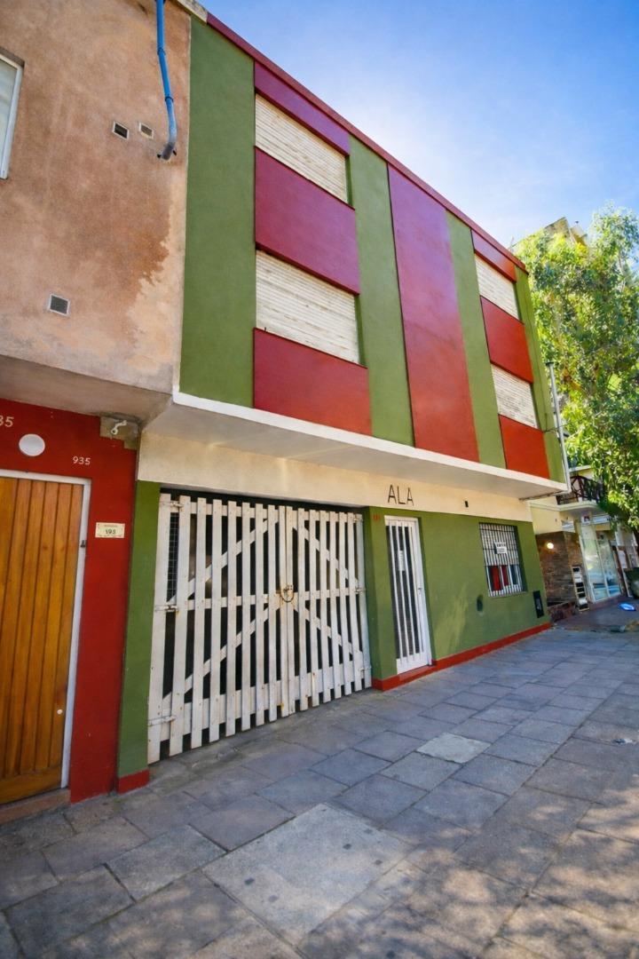 Venta 2 ambientes sin expensas, terraza y parrilla propia