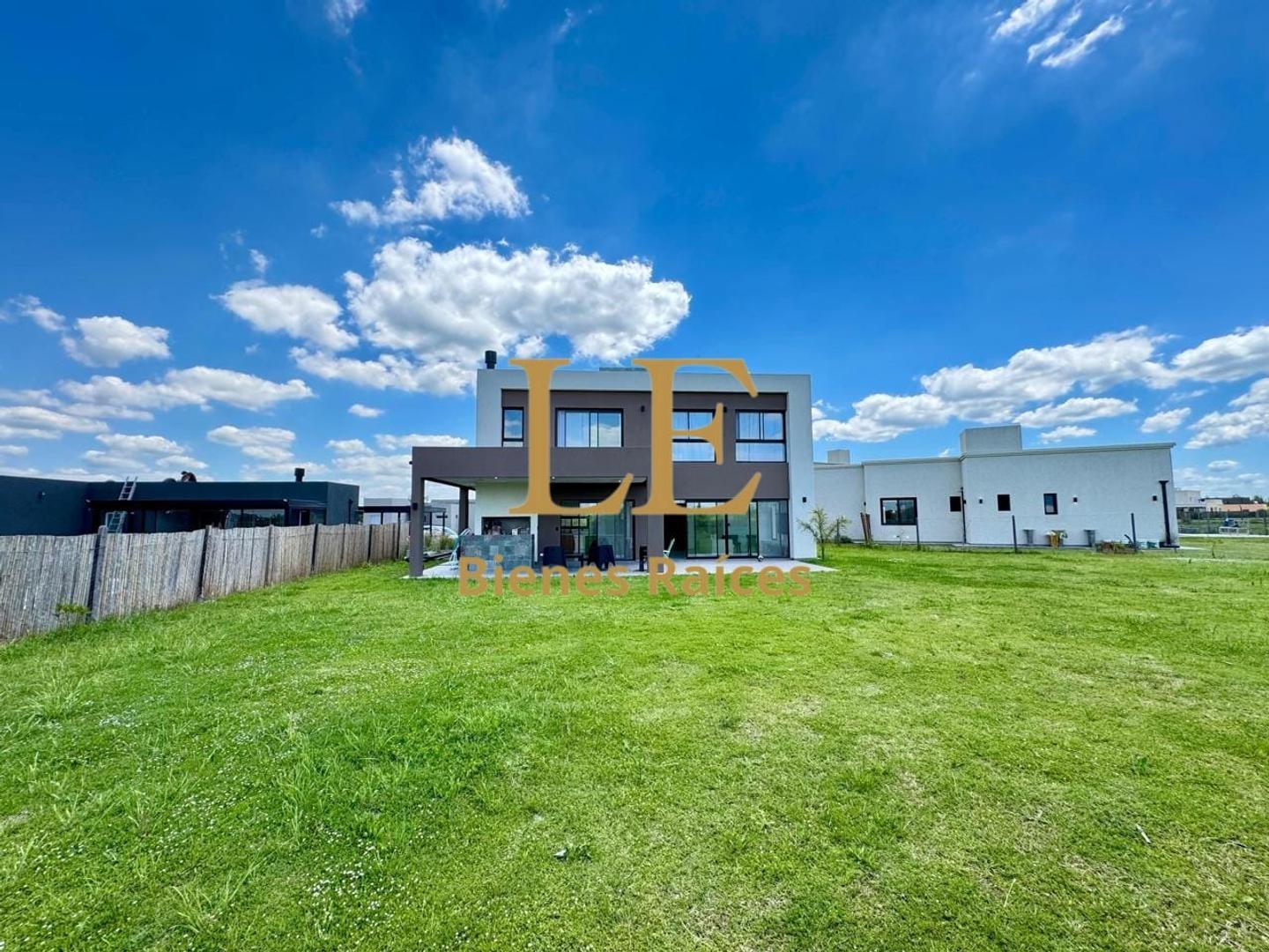 Casa en Alquiler  en San Sebastian