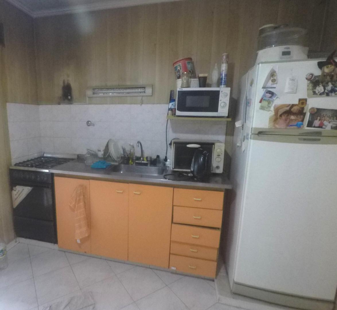 Casa 3 ambientes con 2 baños