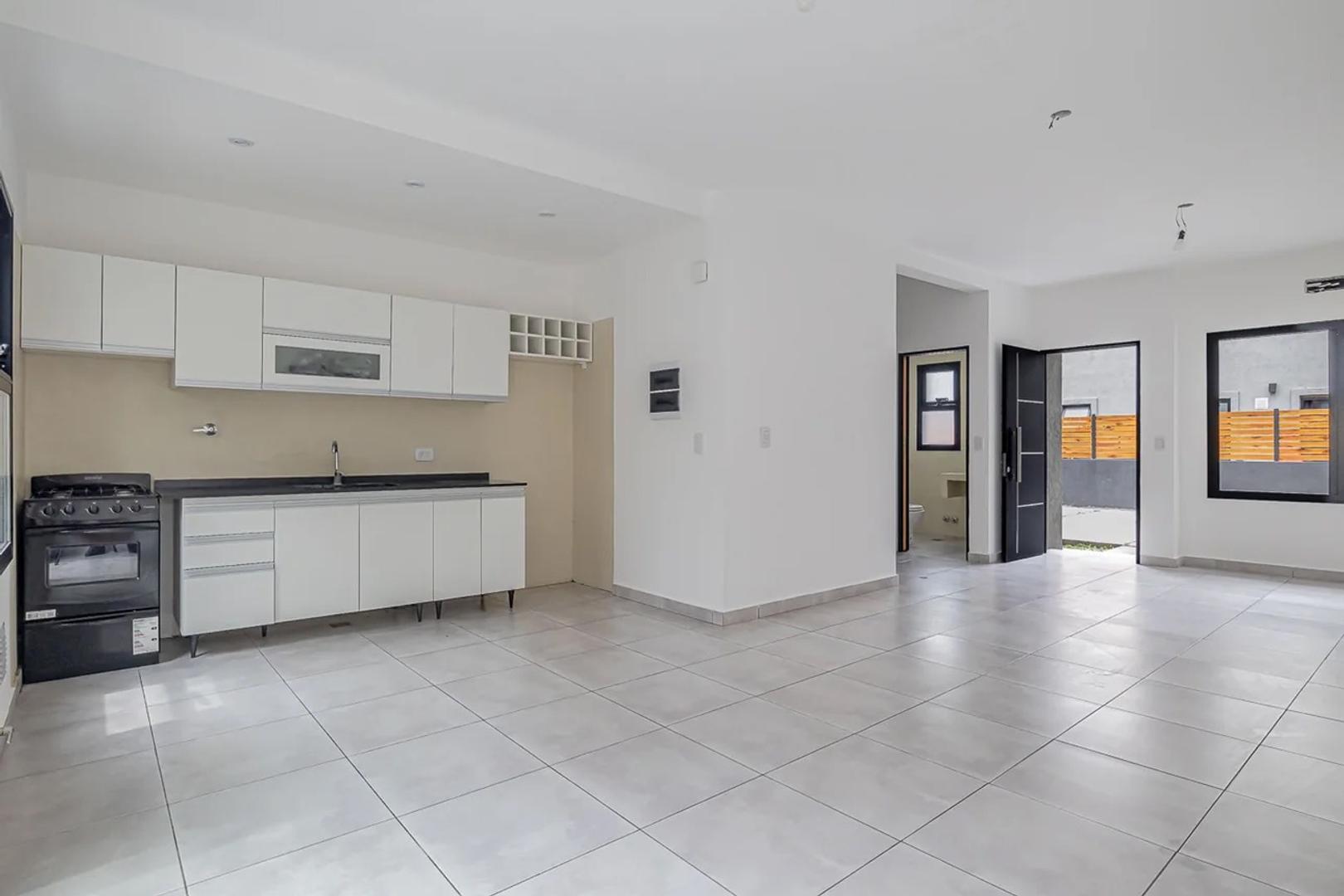 Departamento en Venta en Villa Gobernador Udaondo, USD 110.000