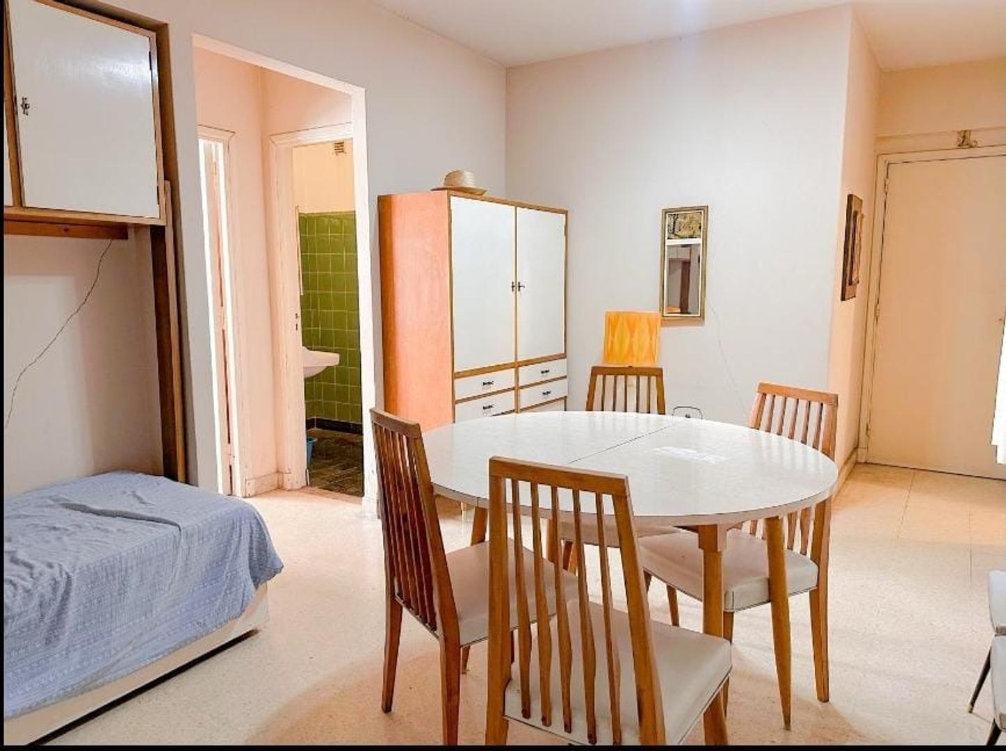 Departamento en Venta en Plaza Colon, USD 58.000