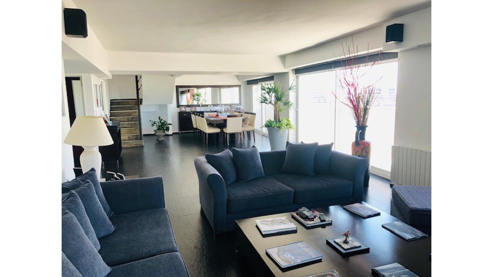 Av F Lacroze 2200 , Piso 27