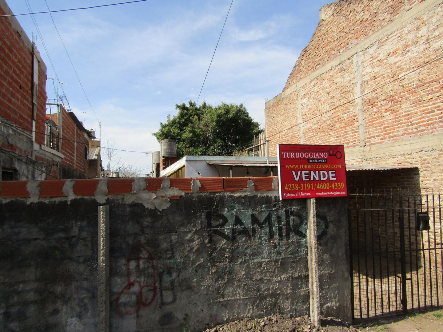 VENTA DE LOTE CON MEJORAS