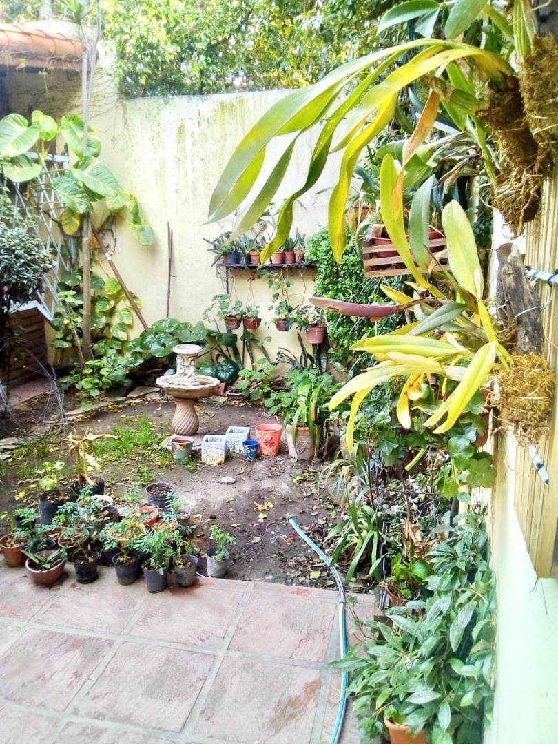 Chalet en planta baja en muy buena ubicación.