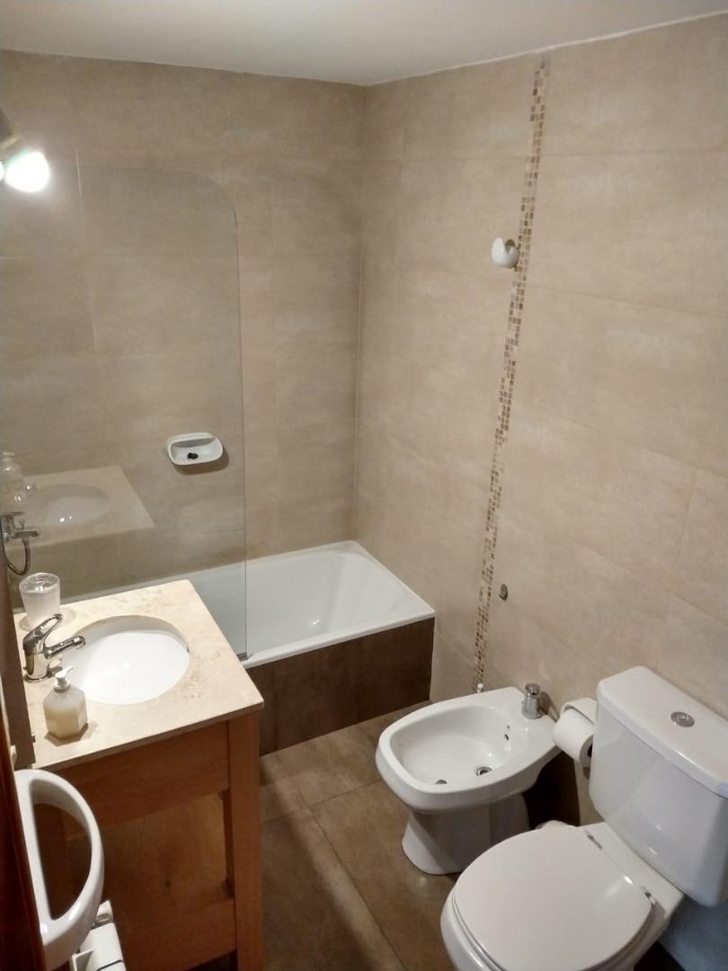 Departamento en Alquiler Temporal con 1 cocheras