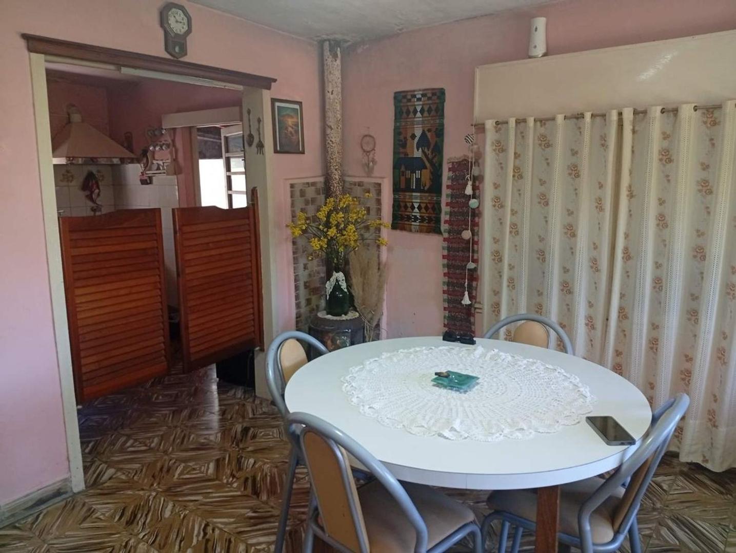 Casa 3 ambientes con 1 baño