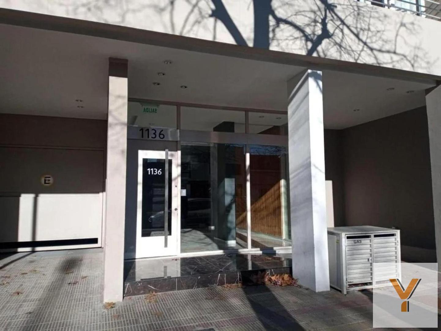 Avenida 44 e/ 17 y 18