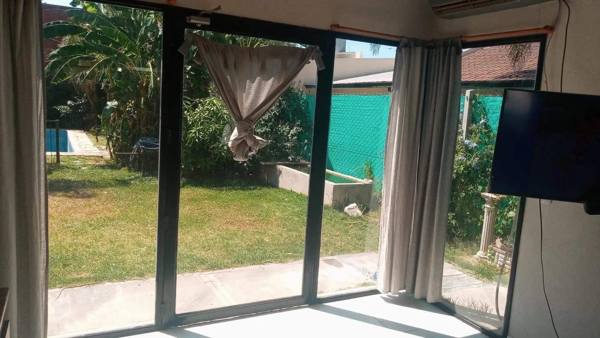 Casa 3 ambientes con 1 baño