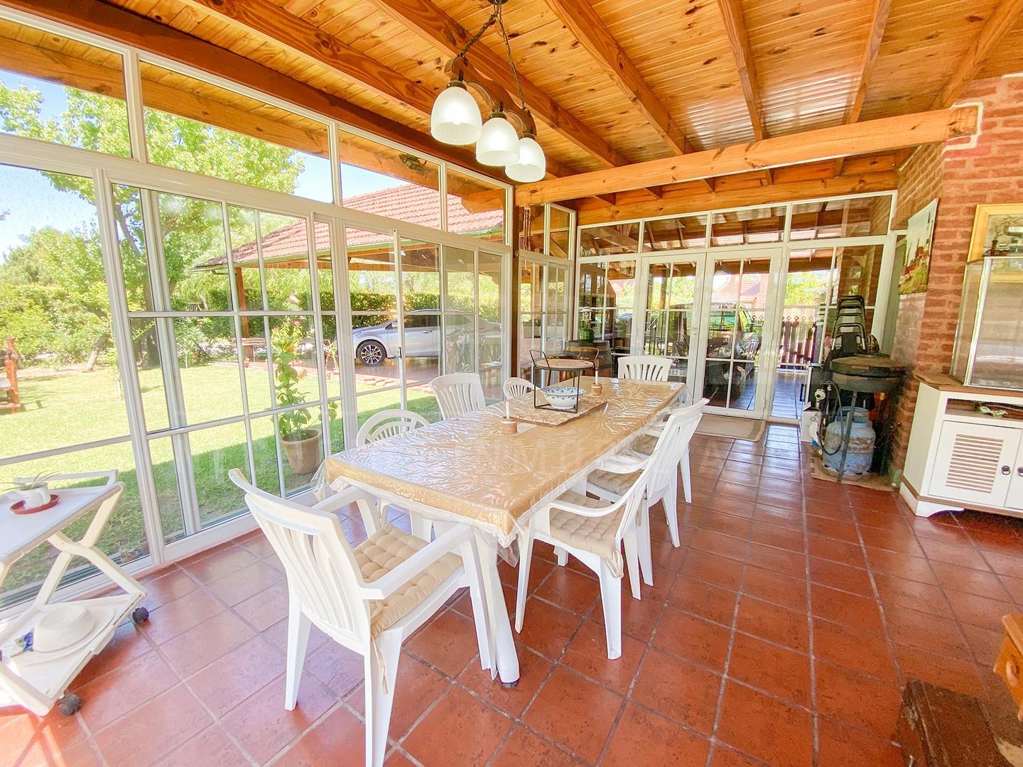 Casa a la venta Campos de Echeverria - Digna de ver!