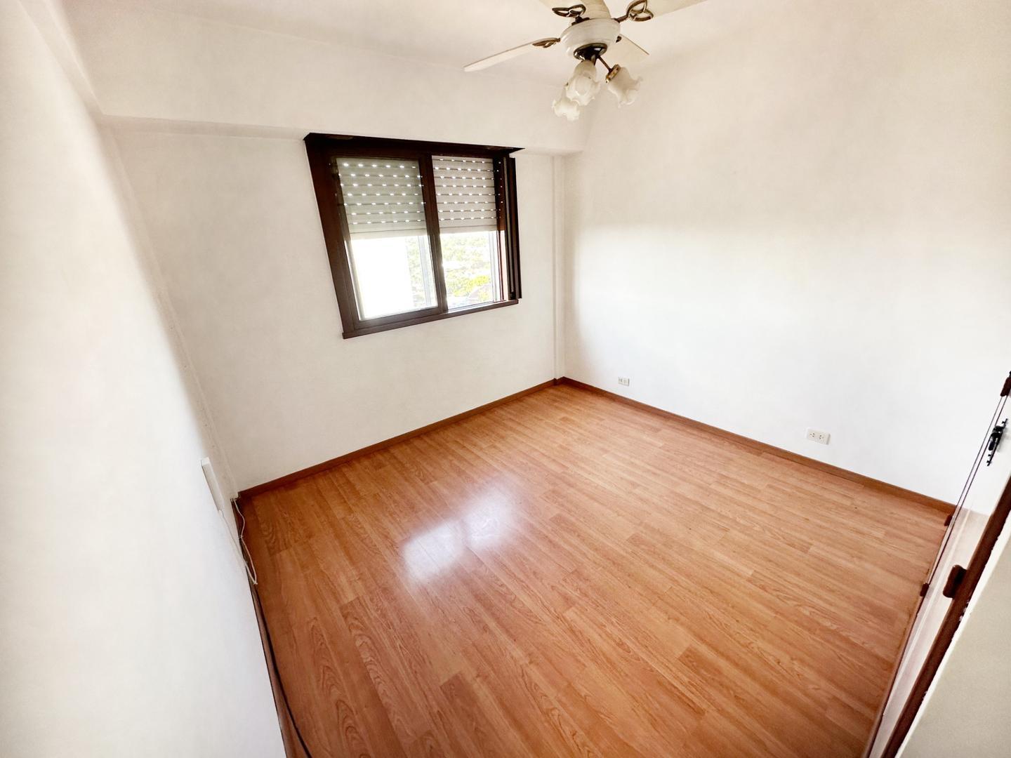 Departamento de 3 ambientes en Temperley