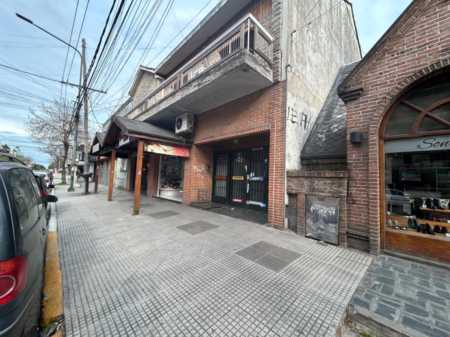 Local en el corazón comercial de hurlingham