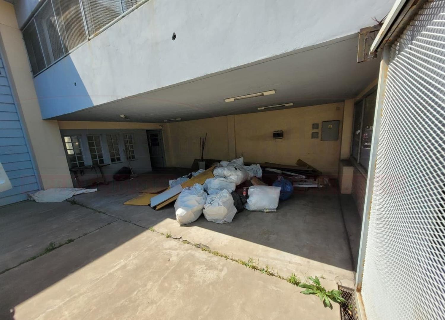 Galpon en Alquiler en Lomas Del Mirador, $ 3.000.000