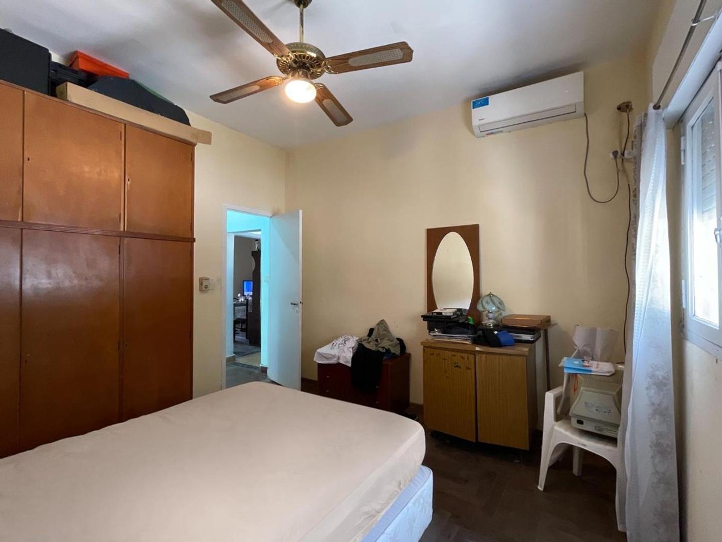 Venta Casa 3 Amb, El Palomar, Con Patio