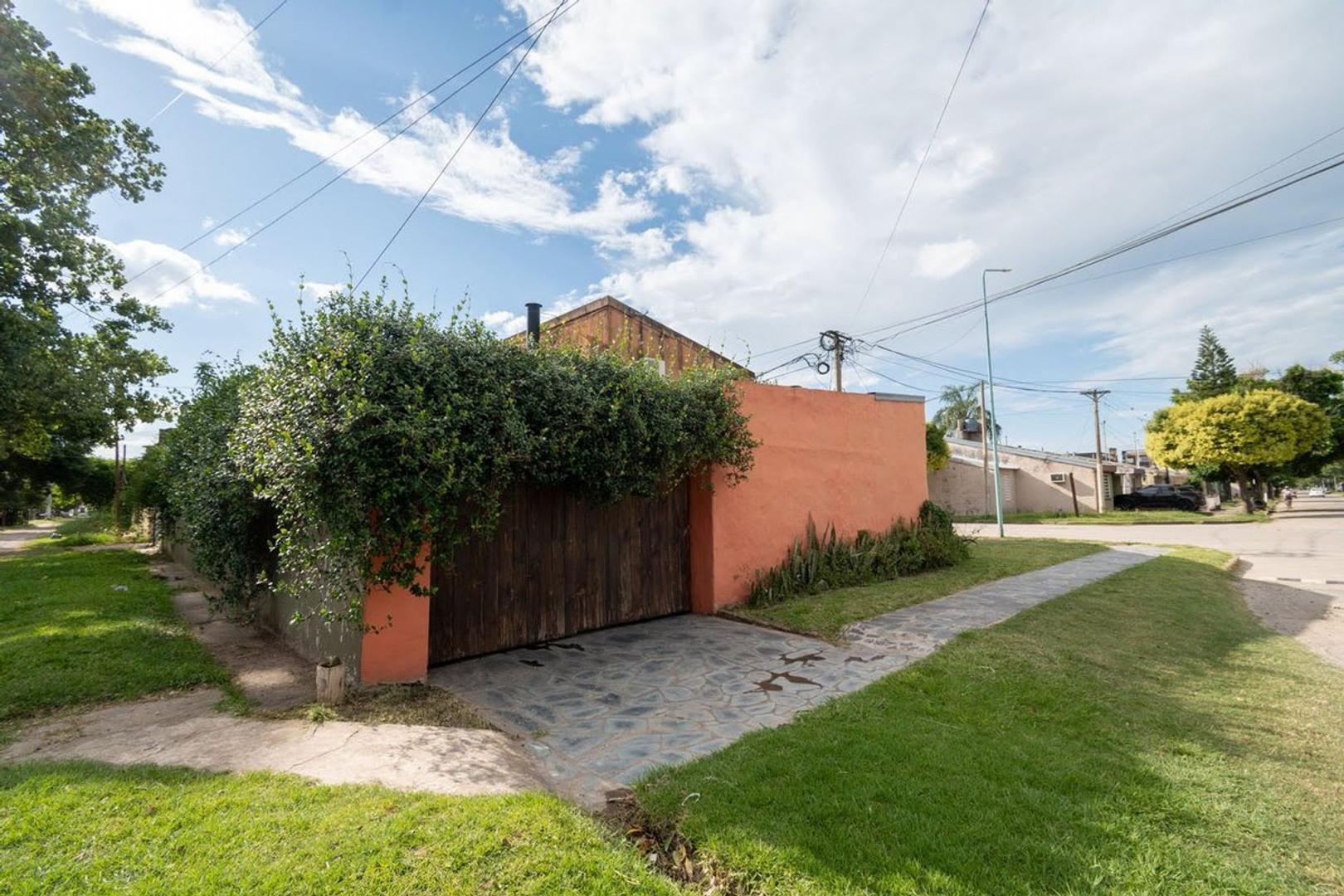 Casa 6 ambientes con 1 baño