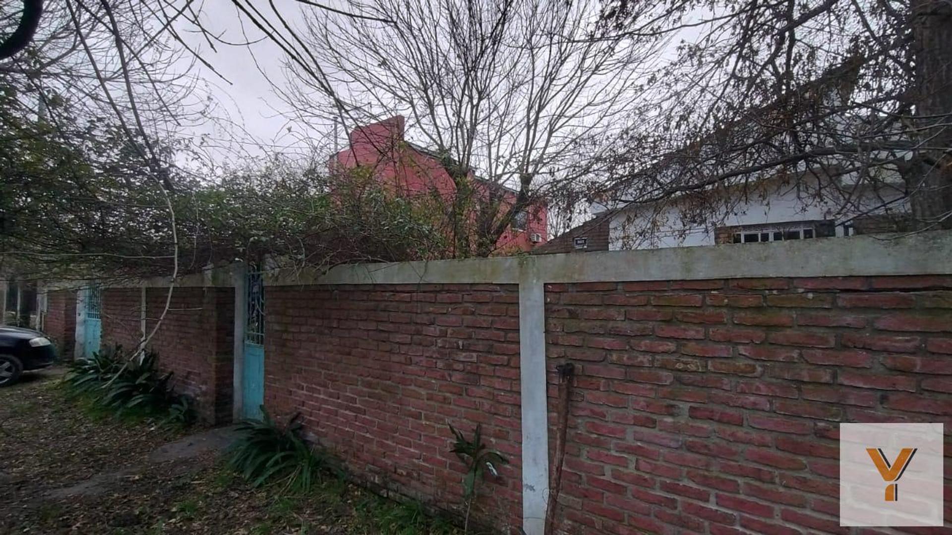 Casa 2 ambientes con 2 baños
