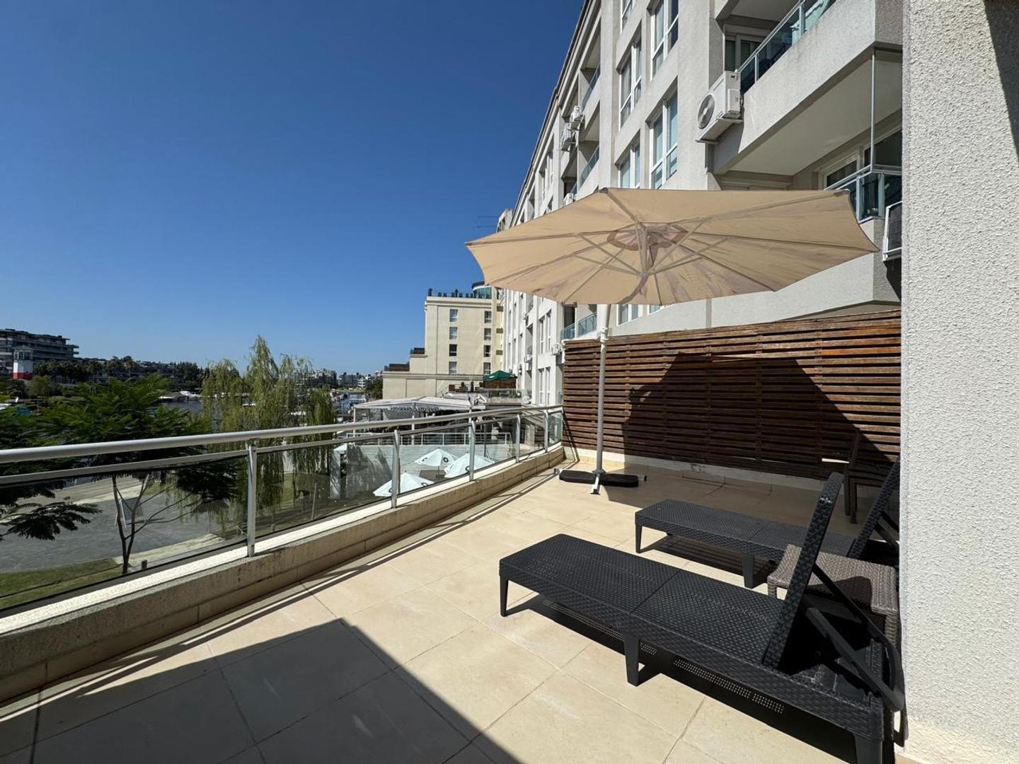 2 ambientes en edificio condominios con amarra propia