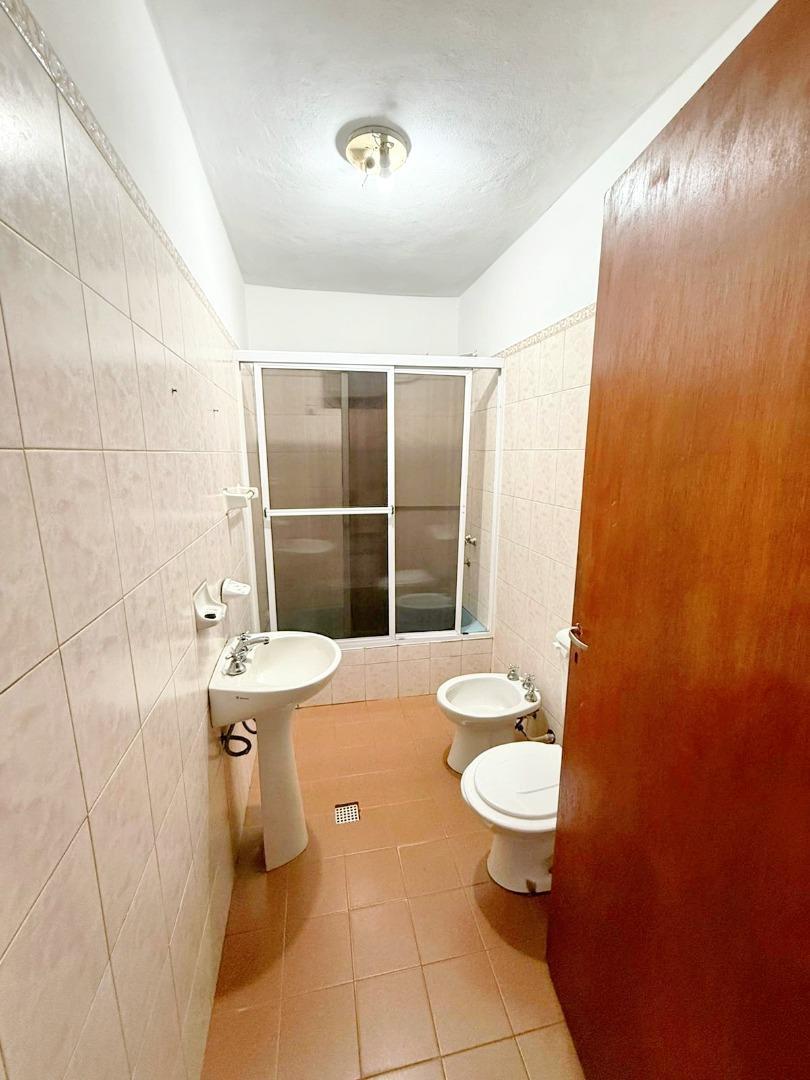 En venta, zona Barrio Nebel.Proxima a San Carlos y costanera