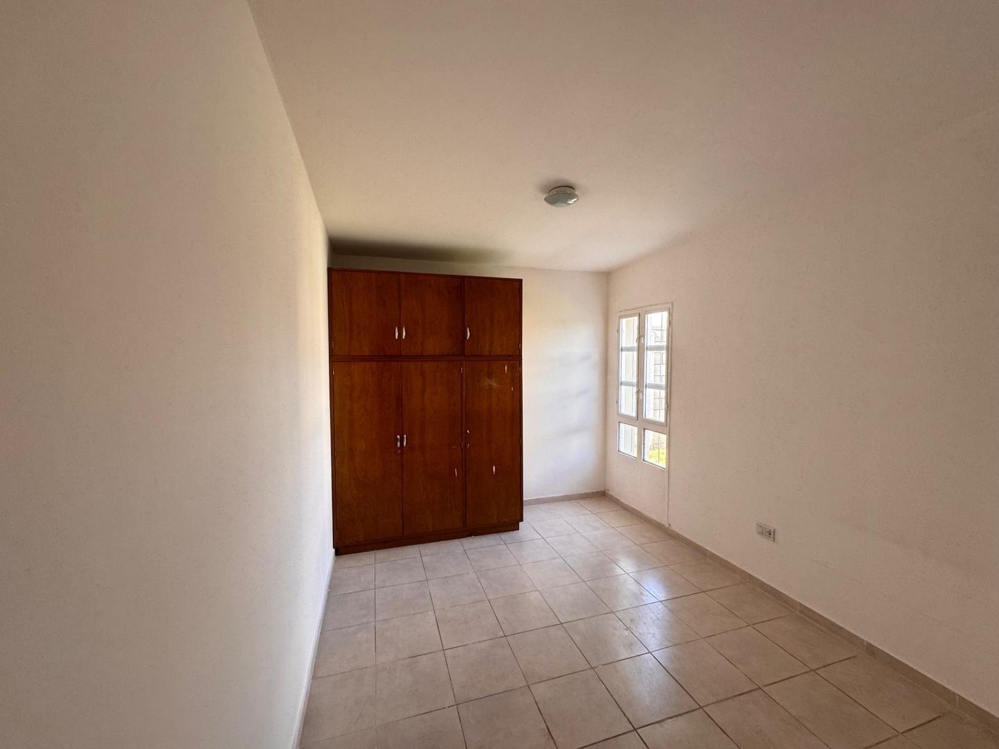 Casa en Alquiler al Oeste