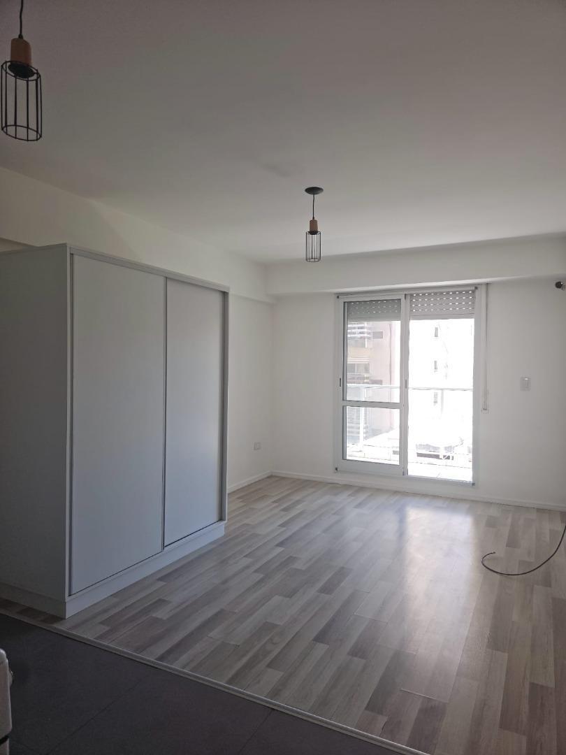 Departamento en Alquiler en Centro, $ 250.000