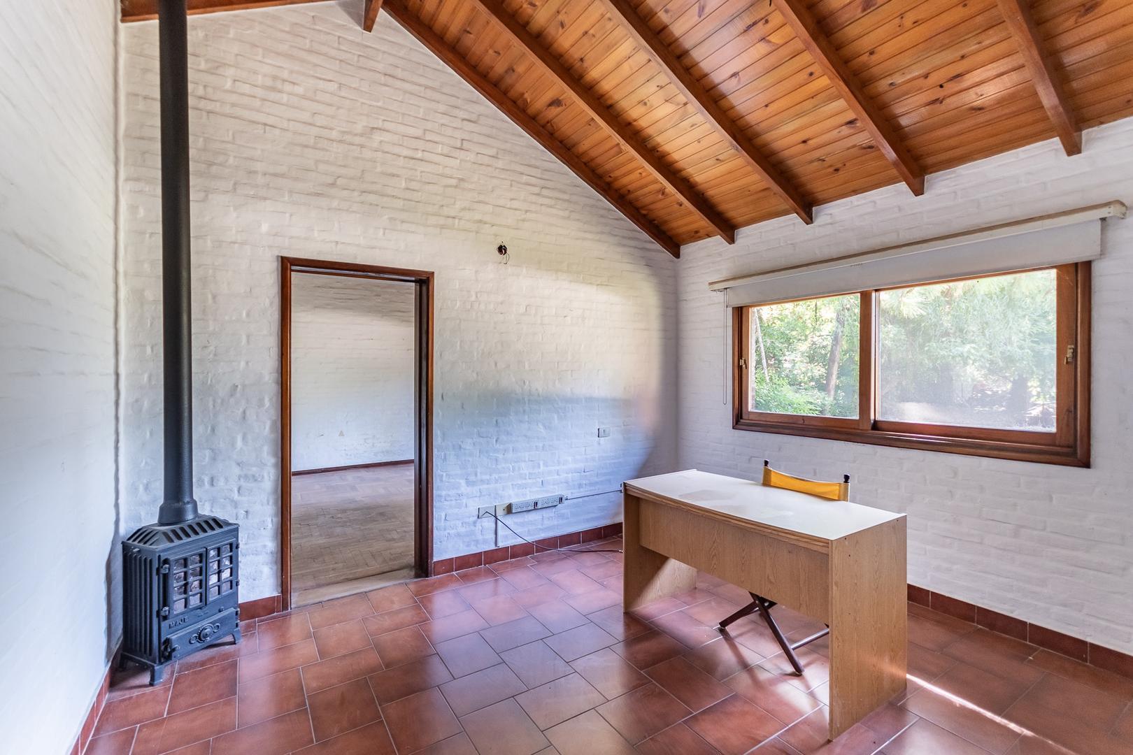 Casa 4 ambientes con 4 baños