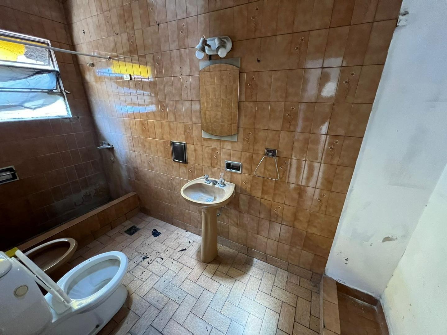 Oportunidad Única, Propiedad Multifamiliar, Lote 8,66x36