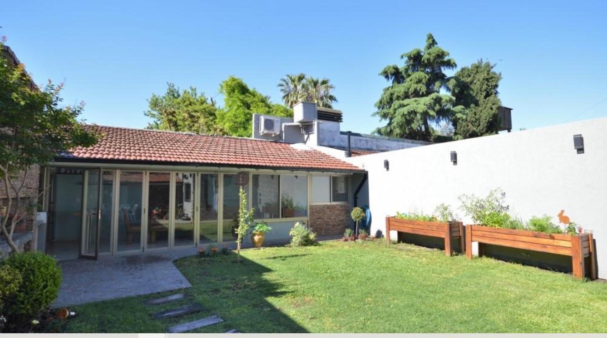 Casa en Venta en Ituzaingo, USD 270.000