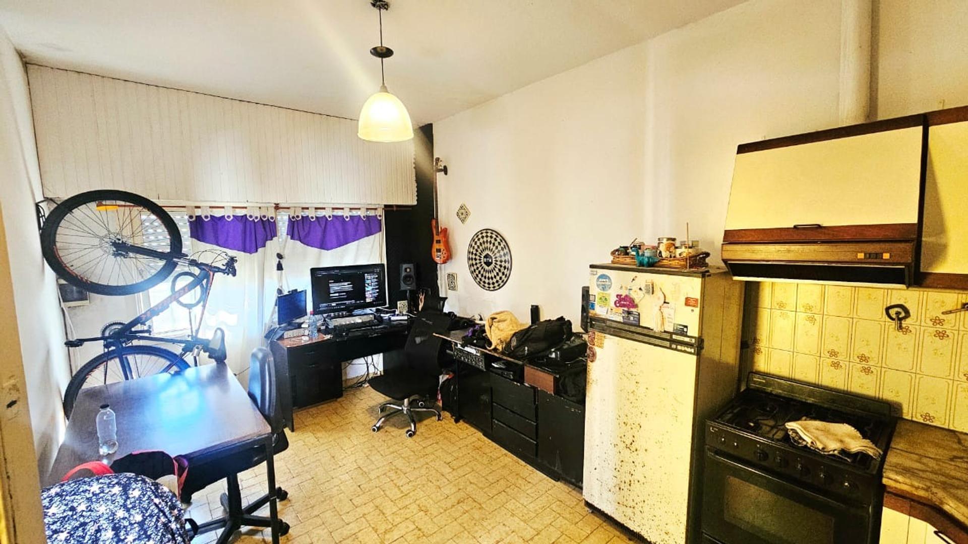 Depto Tipo Casa 2 ambientes con 1 baño