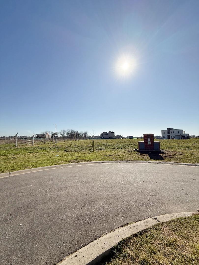 Lote en venta, Barrio Cerrado, Village Plaza, Bella Vista.